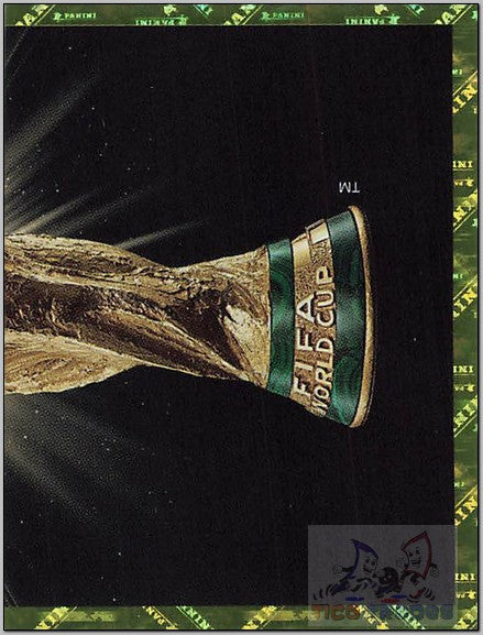 Borderless - FWC3 Official Trophy FOIL  Panini   